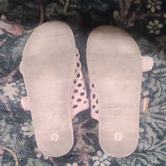 Girls Pink Cat & Jack Double Buckle Sandals - Picture 2 of 4